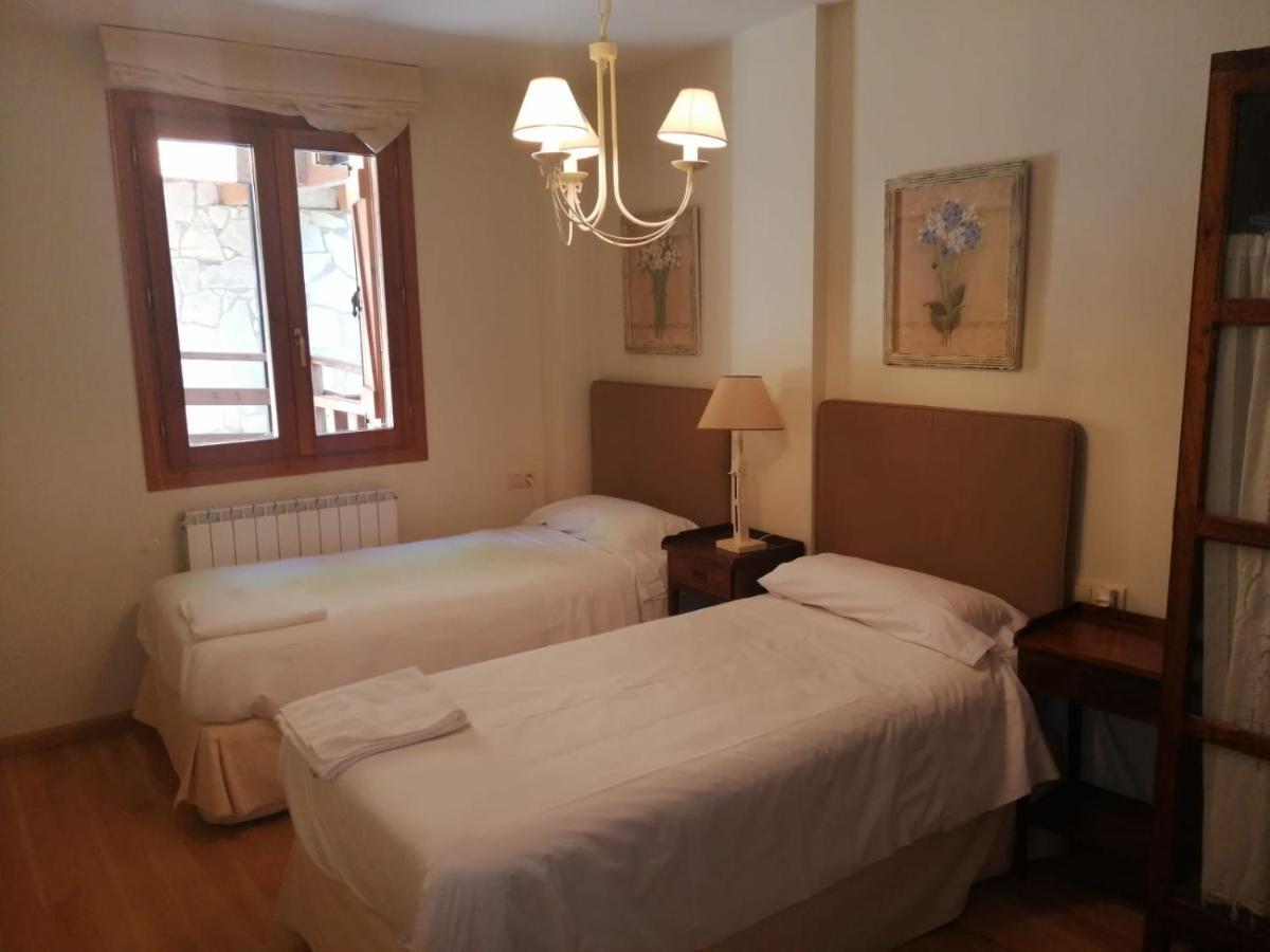Apartamento Sarrato IV De Sallent Сальєнт-де-Гальєго Екстер'єр фото