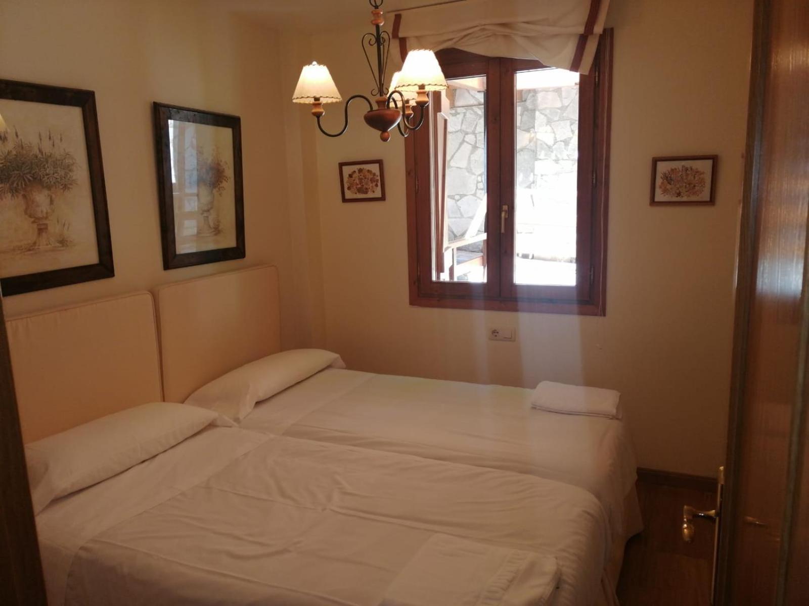 Apartamento Sarrato IV De Sallent Сальєнт-де-Гальєго Екстер'єр фото